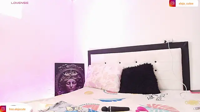 Snapshot of alejo_cute chatting on January 5, 2025, 5:09 pm alejo cute online show from January 5, 2025, 5:09 pm