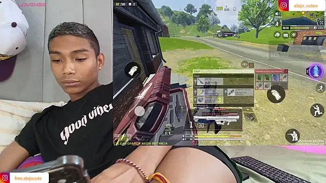 Snapshot of alejo_cute chatting on February 10, 2025, 4:25 pm alejo cute online show from February 10, 2025, 4:25 pm