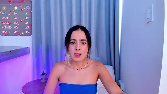 Snapshot of Lucyortiz_ chatting on February 19, 2025, 7:05 pm Lucyortiz online show from February 19, 2025, 7:05 pm