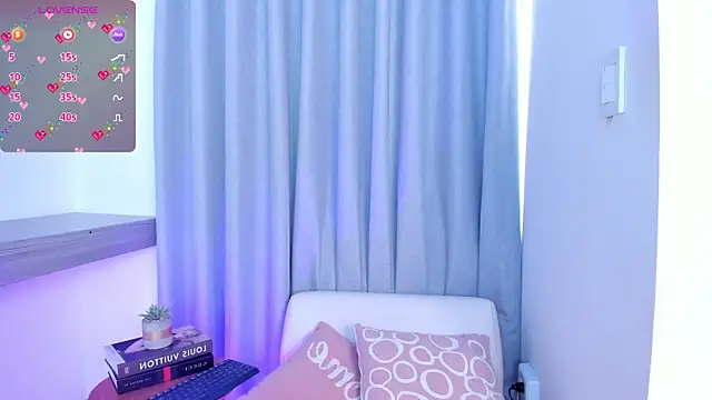 Snapshot of Lucyortiz_ chatting on March 21, 2025, 6:51 pm Lucyortiz online show from March 21, 2025, 6:51 pm