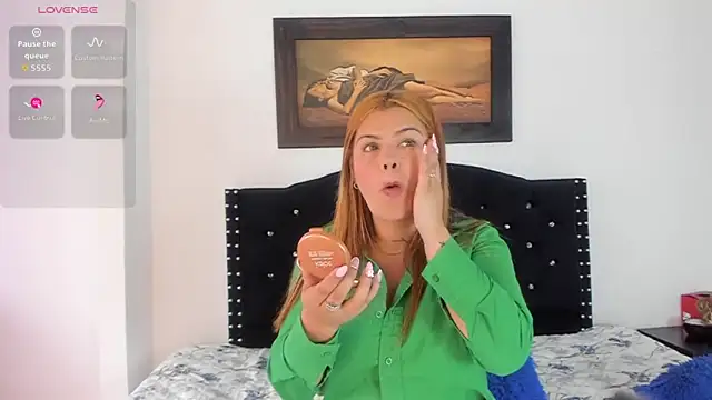 Alexandra Torress online show from December 5, 2025, 5:11 pm