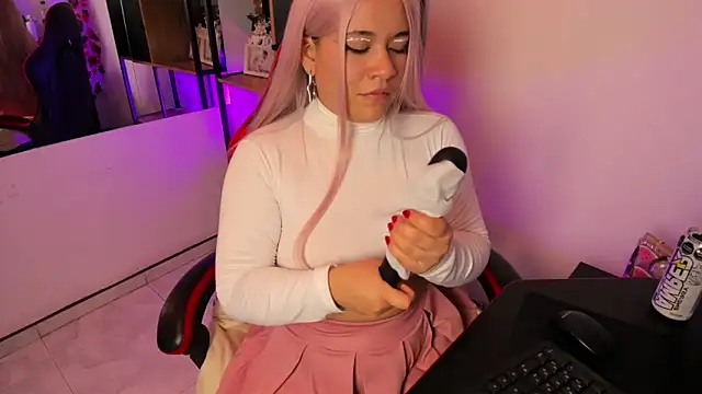 Amy hoy69 online show from October 18, 2025, 11:18 pm