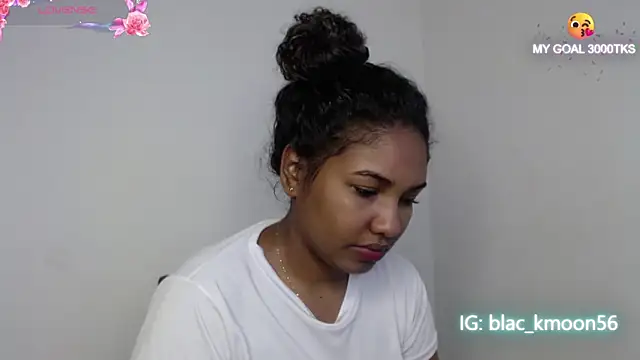 Snapshot of Blackmoon_23 chatting on October 21, 2025, 9:47 pm Blackmoon 23 online show from October 21, 2025, 9:47 pm