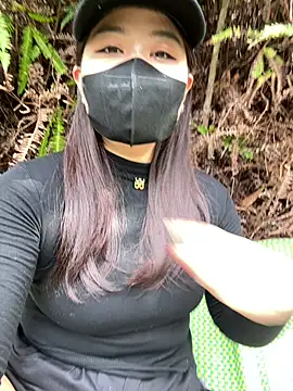 --Lyly-- online show from February 6, 2026, 6:31 am