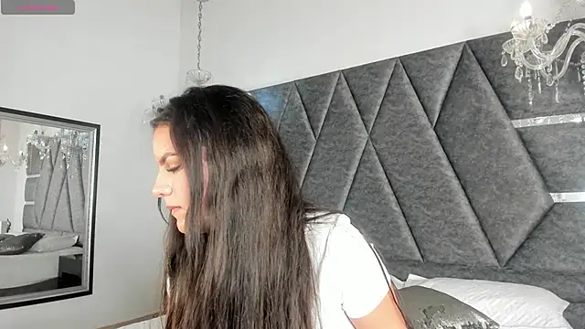 Snapshot of IsabellaGrey19 chatting on September 25, 2025, 7:20 pm IsabellaGrey19 online show from September 25, 2025, 7:20 pm