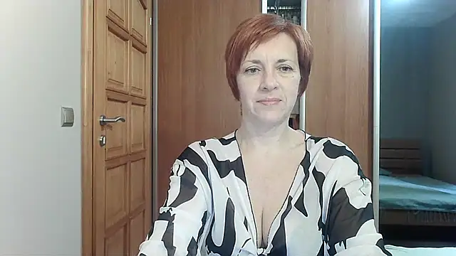 Snapshot of LoraLoraMay chatting on April 13, 2026, 1:26 pm LoraLoraMay online show from April 13, 2026, 1:26 pm