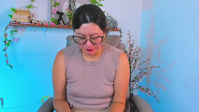 Chanelll Taylorr  online show from February 26, 2026, 1:11 pm