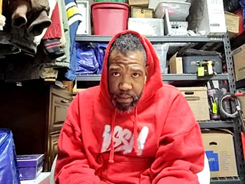 Snapshot of 3prettyboy3 chatting on October 20, 2025, 10:05 am 3prettyboy3 online show from October 20, 2025, 10:05 am