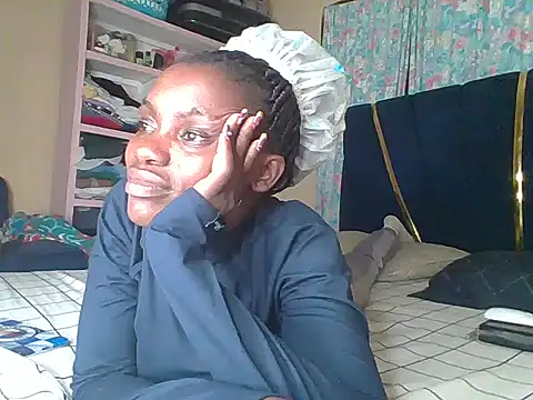 awino001 online show from April 10, 2026, 12:39 am