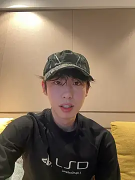 Snapshot of 1a1a1alll chatting on February 25, 2025, 2:15 pm 1a1a1alll online show from February 25, 2025, 2:15 pm