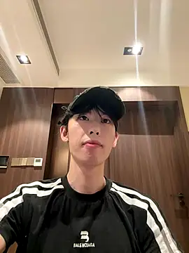 Snapshot of 1a1a1alll chatting on September 15, 2025, 2:06 pm 1a1a1alll online show from September 15, 2025, 2:06 pm