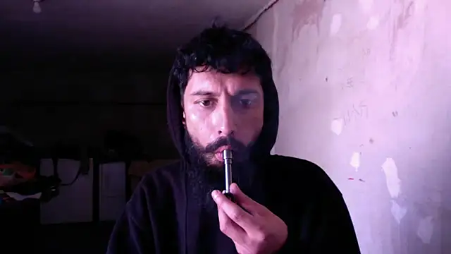 Snapshot of LoretoMx chatting on December 21, 2025, 8:20 pm LoretoMx online show from December 21, 2025, 8:20 pm