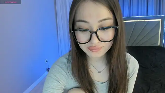 Snapshot of melissa_yamazaki chatting on March 6, 2025, 12:09 pm melissa yamazaki online show from March 6, 2025, 12:09 pm