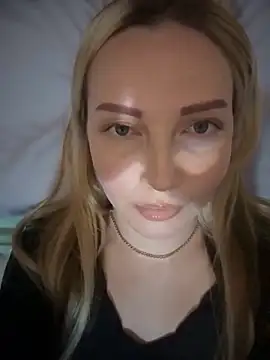 Snapshot of Aleksandrakis chatting on November 27, 2025, 9:48 pm Aleksandrakis online show from November 27, 2025, 9:48 pm