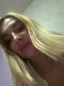 Snapshot of Aleksandrakis chatting on March 14, 2025, 11:11 pm Aleksandrakis online show from March 14, 2025, 11:11 pm