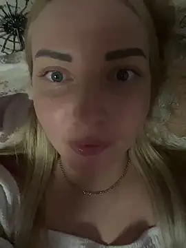 Snapshot of Aleksandrakis chatting on March 22, 2025, 7:53 pm Aleksandrakis online show from March 22, 2025, 7:53 pm