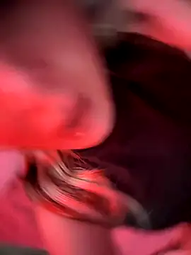 Snapshot of Aleksandrakis chatting on October 2, 2025, 3:15 pm Aleksandrakis online show from October 2, 2025, 3:15 pm