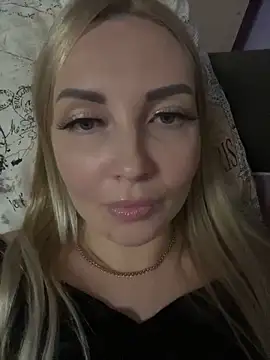 Snapshot of Aleksandrakis chatting on March 19, 2025, 8:54 pm Aleksandrakis online show from March 19, 2025, 8:54 pm