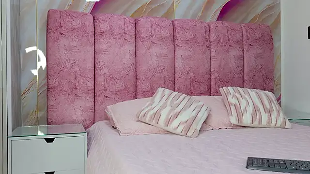 Snapshot of kendal_rossi chatting on March 25, 2026, 11:53 am kendal rossi online show from March 25, 2026, 11:53 am