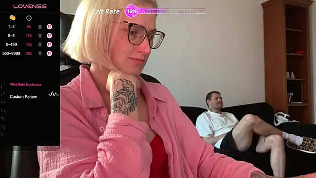 Snapshot of Sexy_Sweets chatting on September 8, 2025, 2:49 pm Sexy Sweets online show from September 8, 2025, 2:49 pm