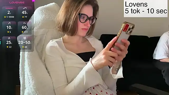 Sexy Sweets online show from March 6, 2026, 11:27 am