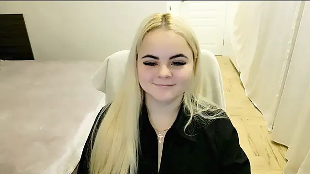 Snapshot of lovely-eyes chatting on February 1, 2025, 4:54 pm lovely-eyes online show from February 1, 2025, 4:54 pm