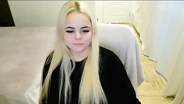 Snapshot of lovely-eyes chatting on January 26, 2025, 6:07 am lovely-eyes online show from January 26, 2025, 6:07 am