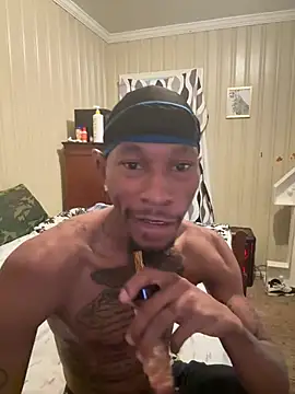 Snapshot of KingDerRico chatting on April 10, 2026, 4:14 pm KingDerRico online show from April 10, 2026, 4:14 pm