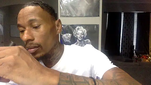 KingDerRico online show from December 18, 2025, 8:12 pm