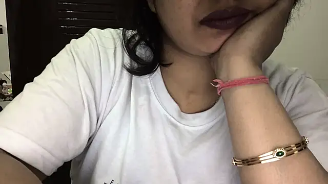 Snapshot of Gulaboo_bhabi chatting on March 3, 2025, 1:56 pm Gulaboo bhabi online show from March 3, 2025, 1:56 pm