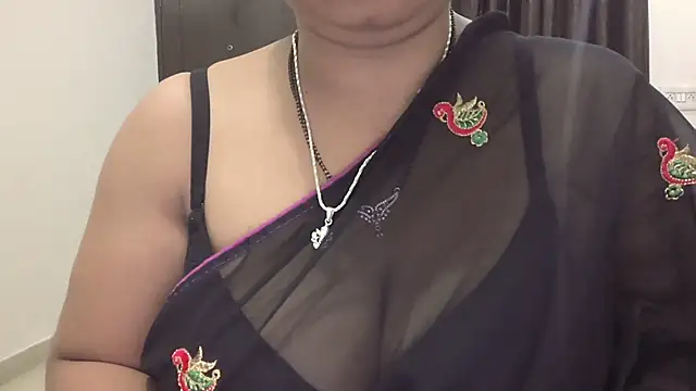 Snapshot of Gulaboo_bhabi chatting on February 22, 2025, 9:15 pm Gulaboo bhabi online show from February 22, 2025, 9:15 pm
