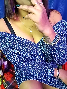 Snapshot of beauty_alina chatting on February 10, 2025, 3:21 pm beauty alina online show from February 10, 2025, 3:21 pm