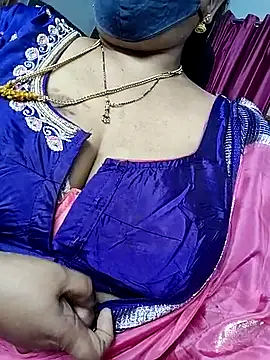 Snapshot of Rani_Darling_99 chatting on July 30, 2026, 8:35 am Rani Darling 99 online show from July 30, 2026, 8:35 am