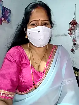 Snapshot of Rani_Darling_99 chatting on October 24, 2025, 3:22 pm Rani Darling 99 online show from October 24, 2025, 3:22 pm