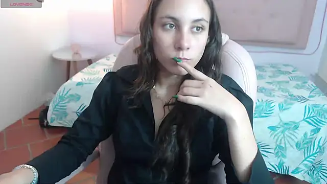 Snapshot of xlunna chatting on February 12, 2025, 7:56 pm xlunna online show from February 12, 2025, 7:56 pm