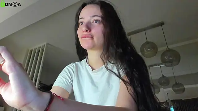 Snapshot of IreneVON chatting on March 28, 2026, 4:46 am IreneVON online show from March 28, 2026, 4:46 am