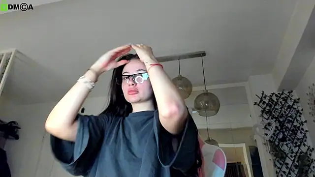 Snapshot of IreneVON chatting on March 21, 2026, 3:52 am IreneVON online show from March 21, 2026, 3:52 am