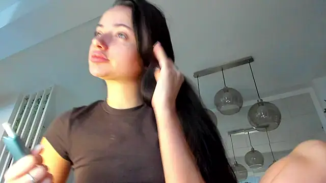 IreneVON online show from November 22, 2025, 6:01 am