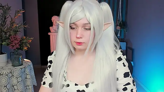 FioraMarmoris online show from November 16, 2025, 7:13 am