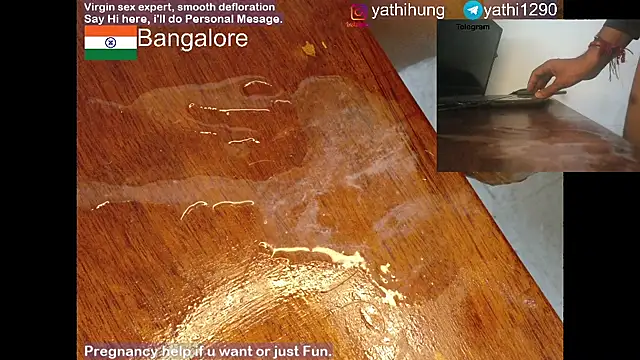 Snapshot of KingCobraClassy chatting on October 9, 2025, 11:05 pm KingCobraClassy online show from October 9, 2025, 11:05 pm