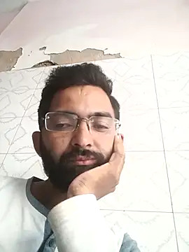 Snapshot of sagarghai07 chatting on September 27, 2025, 11:49 am sagarghai07 online show from September 27, 2025, 11:49 am