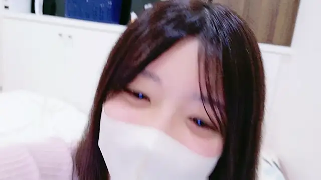 Snapshot of HaruruHappy chatting on March 7, 2025, 11:27 pm HaruruHappy online show from March 7, 2025, 11:27 pm