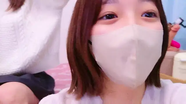 Snapshot of HaruruHappy chatting on December 11, 2024, 10:47 am HaruruHappy online show from December 11, 2024, 10:47 am