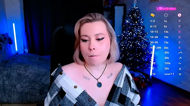 Snapshot of Blueberry-baby chatting on January 20, 2025, 2:01 am Blueberry-baby online show from January 20, 2025, 2:01 am