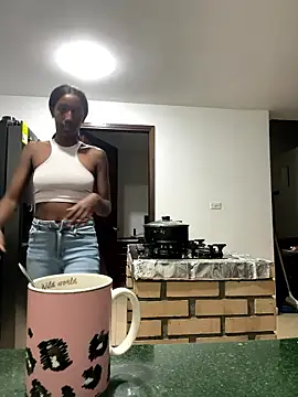 Snapshot of FiorelaLenin chatting on January 15, 2026, 10:51 am FiorelaLenin online show from January 15, 2026, 10:51 am