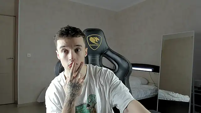 Snapshot of MasonWarholl chatting on March 2, 2025, 3:08 pm MasonWarholl online show from March 2, 2025, 3:08 pm