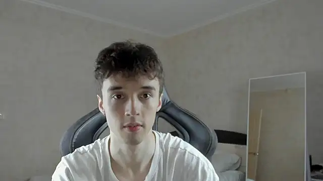 Snapshot of MasonWarholl chatting on February 11, 2026, 7:03 pm MasonWarholl online show from February 11, 2026, 7:03 pm