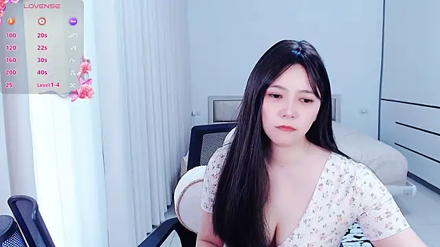 miyababytw online show from May 12, 2026, 6:21 am