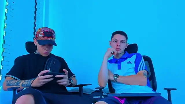 Snapshot of HOT_boy2025 chatting on November 8, 2025, 11:30 pm HOT boy2025 online show from November 8, 2025, 11:30 pm