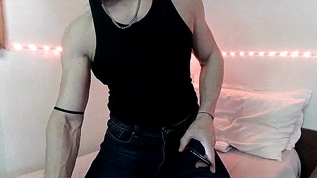 Alexx Fit023 online show from January 3, 2025, 9:26 pm